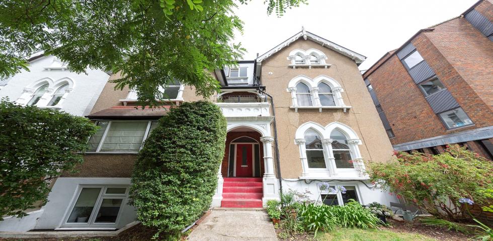 			1 Bedroom, 1 bath, 1 reception Flat			 Woodchurch Road, WEST HAMPSTEAD